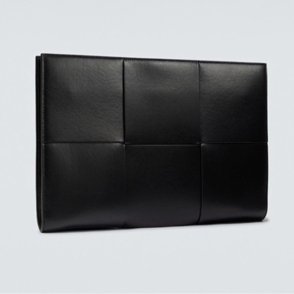 NWT Authentic Bottega Veneta Leather Large Arco Pouch - Picture 2 of 16